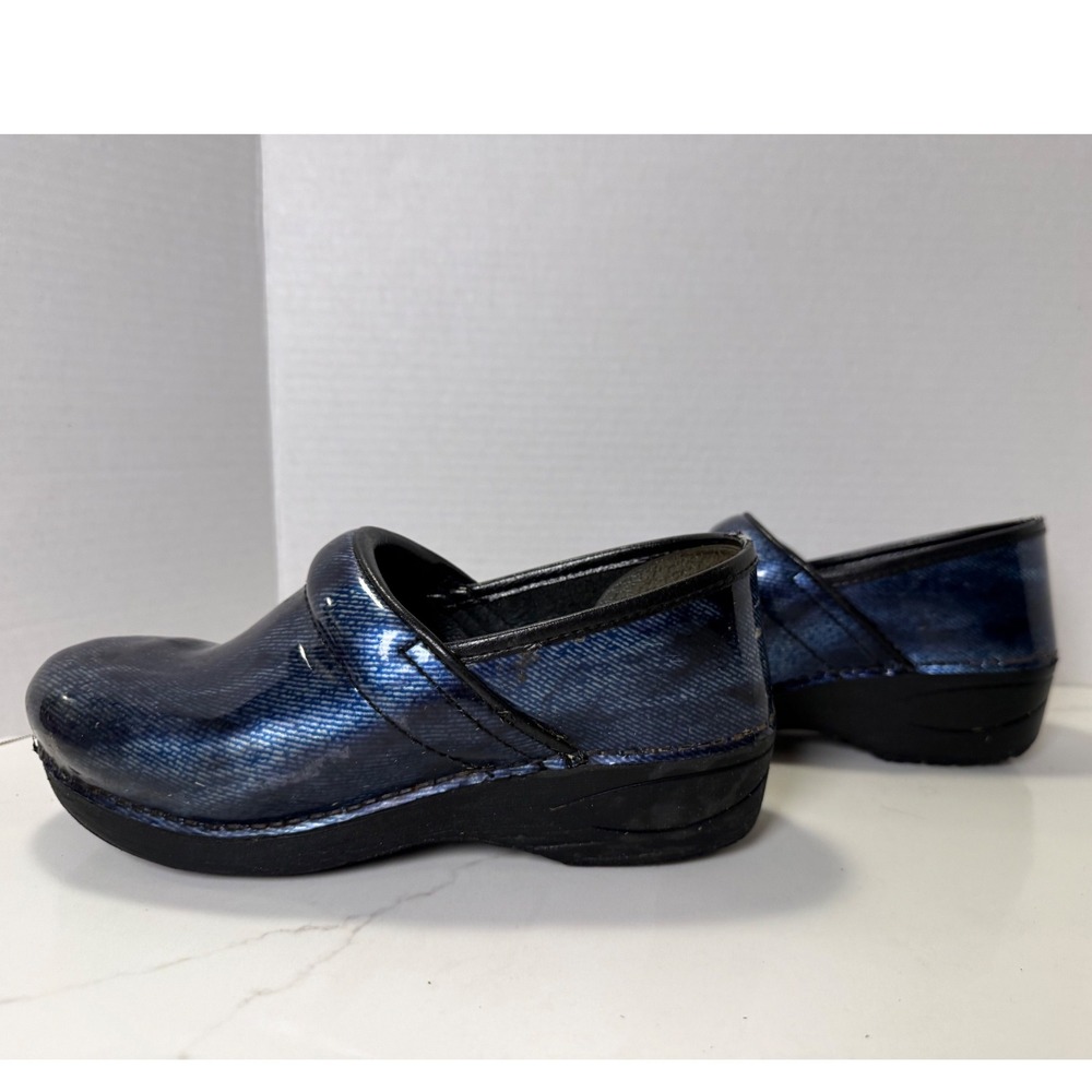 Dansko XP 2.0 Women Blue Denim Patent Leather Clogs Professional Shoes Size 37 - Picture 2 of 6